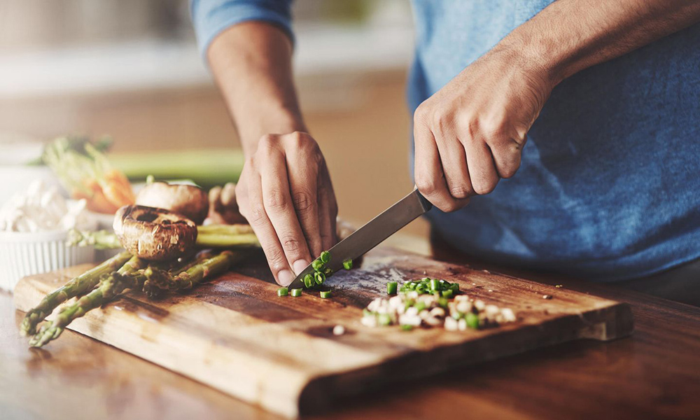 Kochen leicht gemacht: Die besten Küchenutensilien für Anfänger Kochen leicht gemacht: Die besten Küchenutensilien für Anfänger