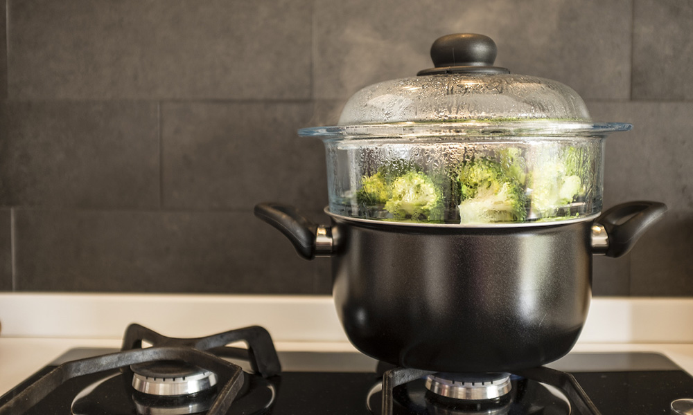 Mit den richtigen Küchenutensilien gesünder kochen: Die besten Tipps für Einsteiger Mit den richtigen Küchenutensilien gesünder kochen: Die besten Tipps für Einsteiger